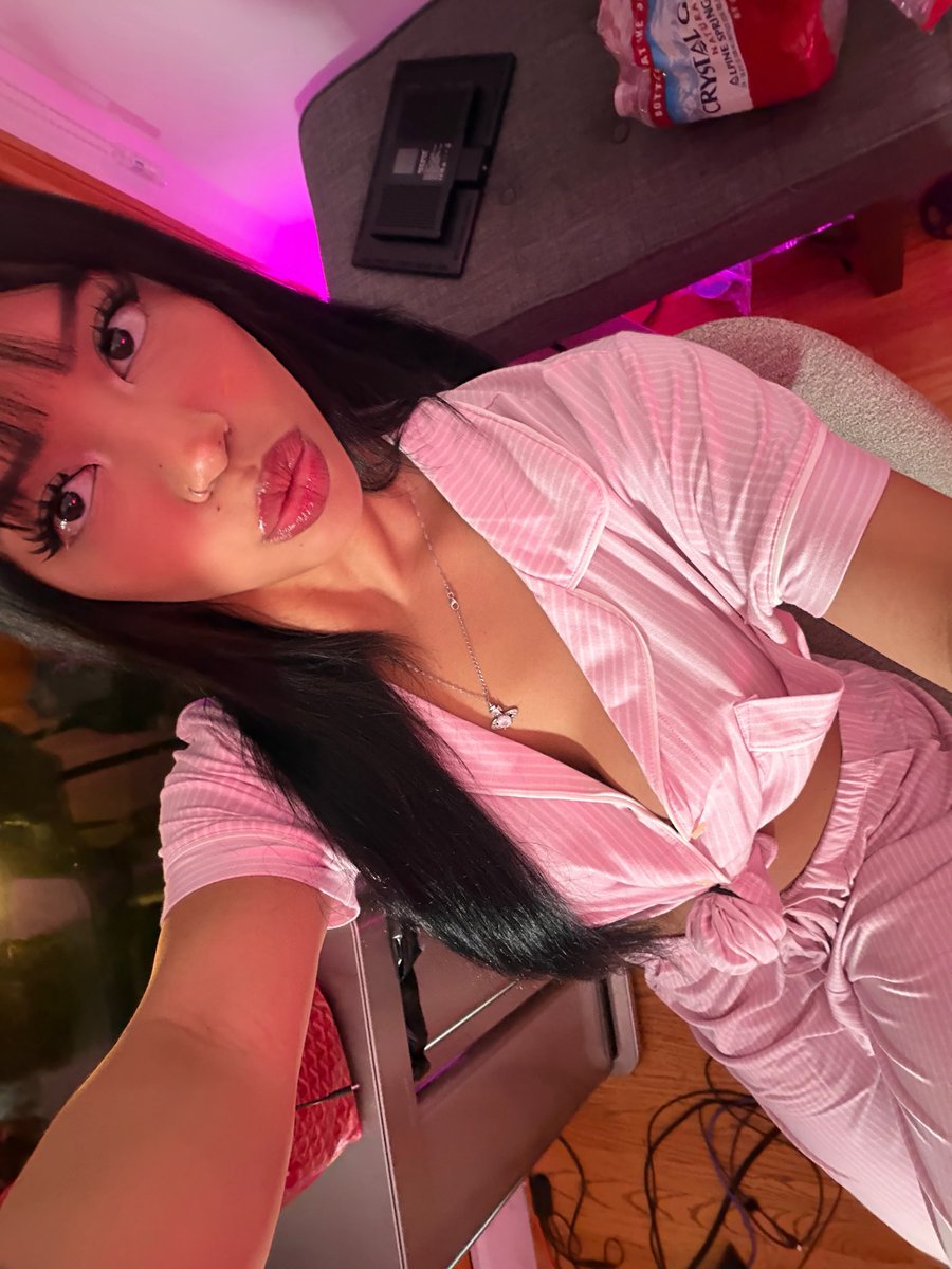 xojoscy's tweet photo. 💕 https://t.co/phDtSQ8QPu