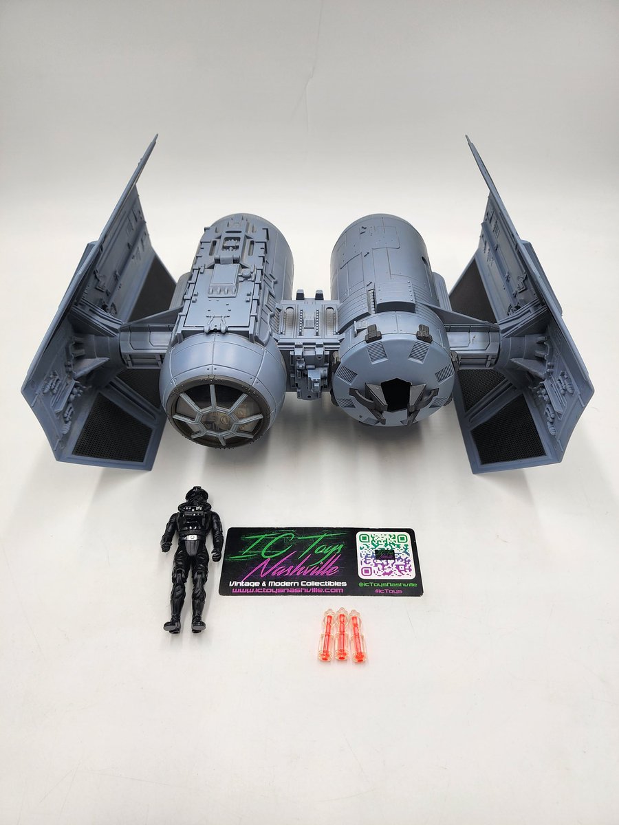 ictoysnashville's tweet photo. 💥Star Wars POTJ 2002 TIE Bomber with pilot and missiles 💥
#StarWars #POTJ #actionsfigures #hasbro #TIEBomber https://t.co/uHncEpVN2g