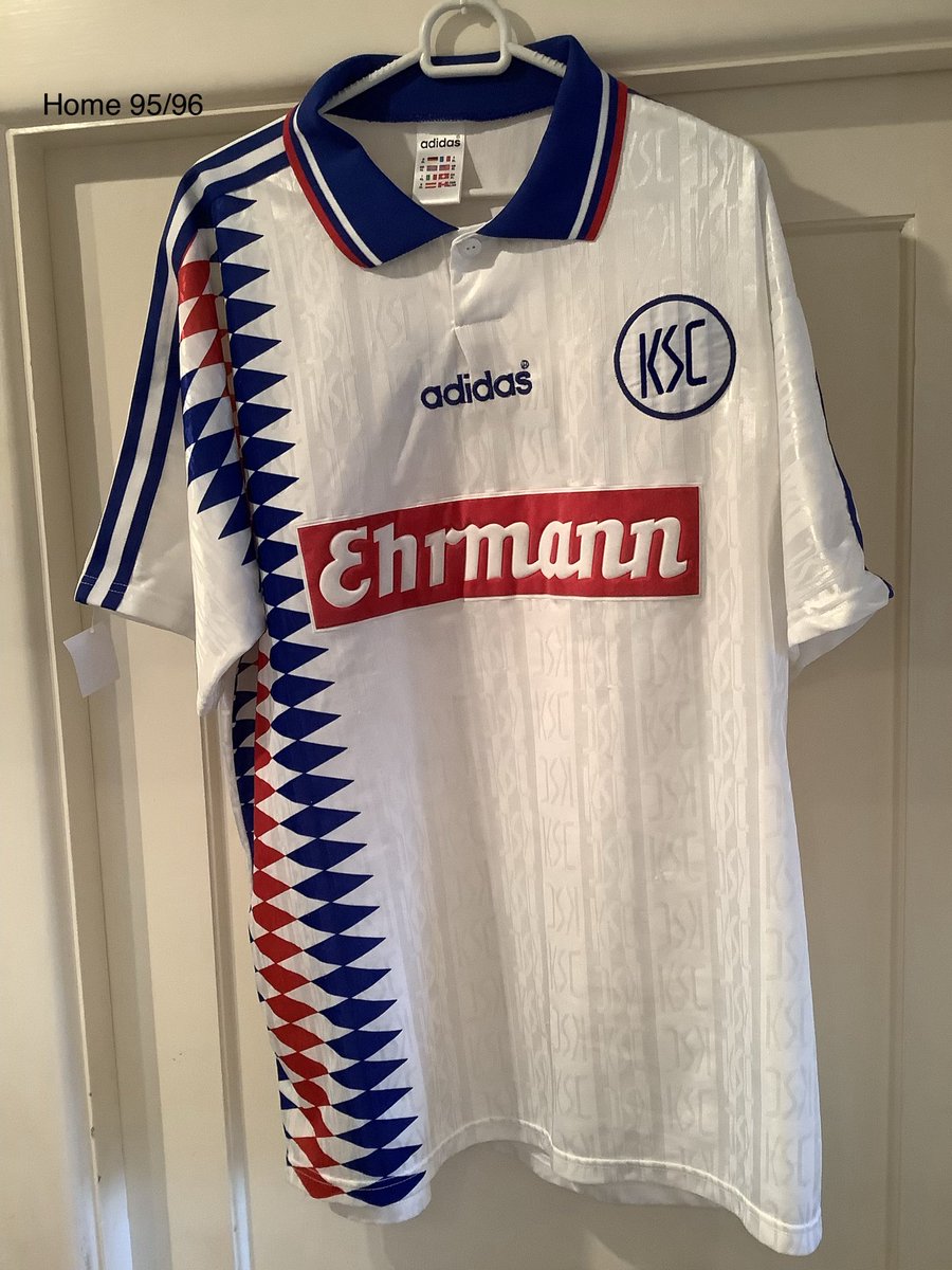 Jonas @threefingers 🎩 tweet media