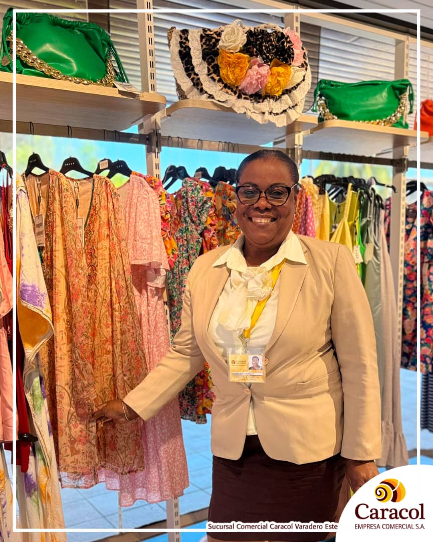 🌊 ¿Por qué elegir estos diseños? Cada prenda está diseñada pensando en la comodidad y la tendencia. Ropa ligera y transpirable, perfecta para los días calurosos.🌅🏝️👌🛍️🛒
📌Centro Comercial Caimán. Tienda Único
#CaracolDistingue 
#ElValorDeUnaSonrisa
#CubasolSonriente
