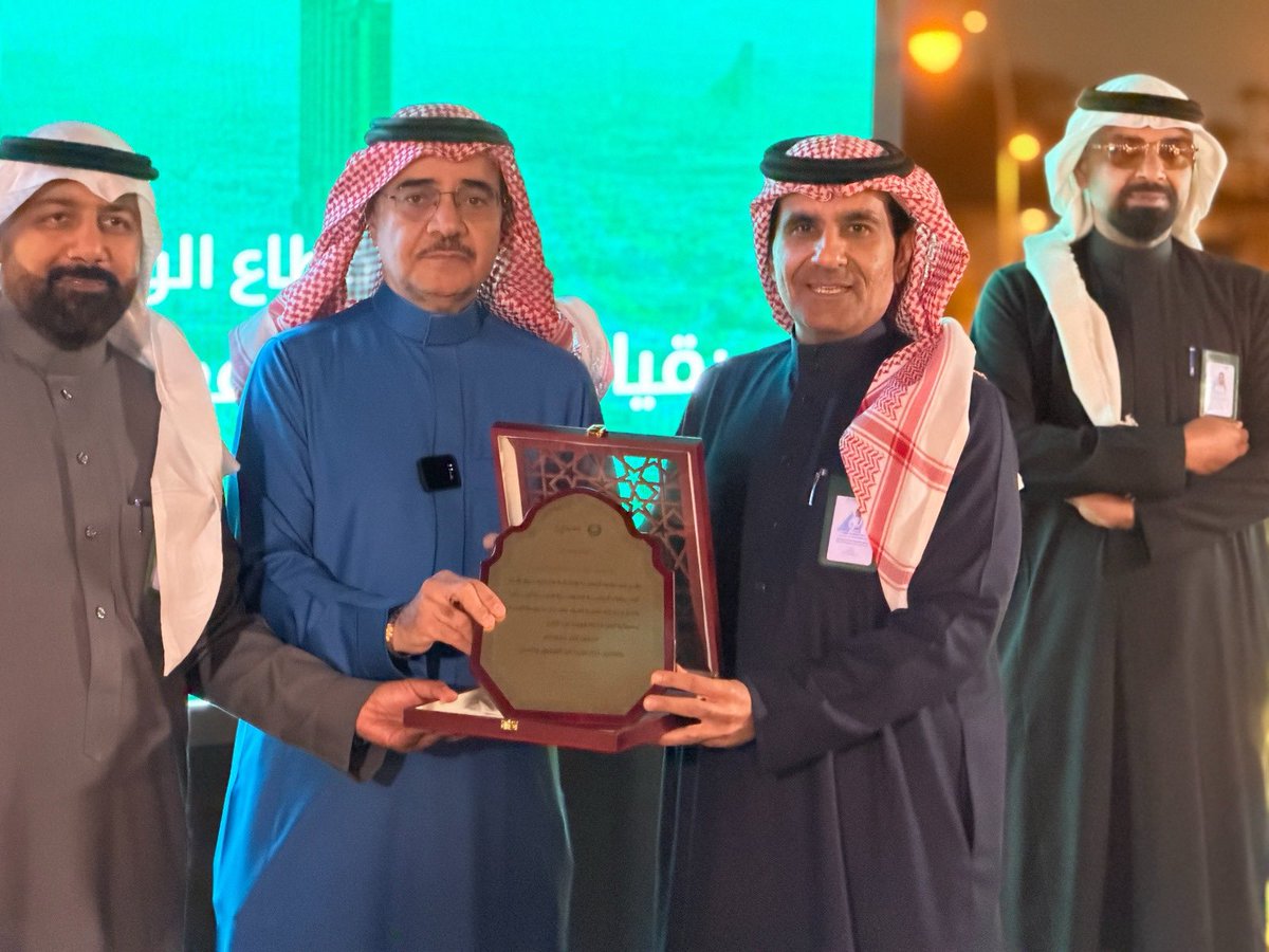 ابن لعبون tweet media