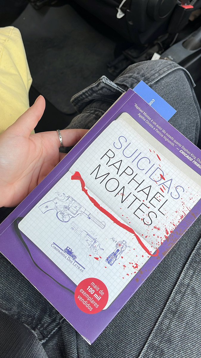 lilicasocial's tweet image. comecei suicidas ontem btw! 
obrigada miga sabrina por me emprestar, pq me recuso a dar meu dinheiro pro raphael montes