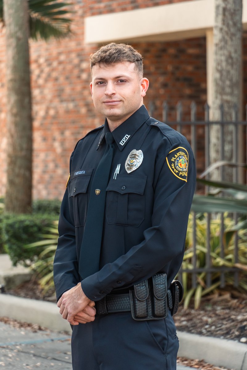 PlantationPD's tweet photo. Congratulations to our newly sworn-in officers. Officer Vega, Officer Williams, and Officer Mesquita will soon hit the streets to start their field training.
Join us in wishing them a long and safe career.
#teamPPD https://t.co/Rz7DSU70Py