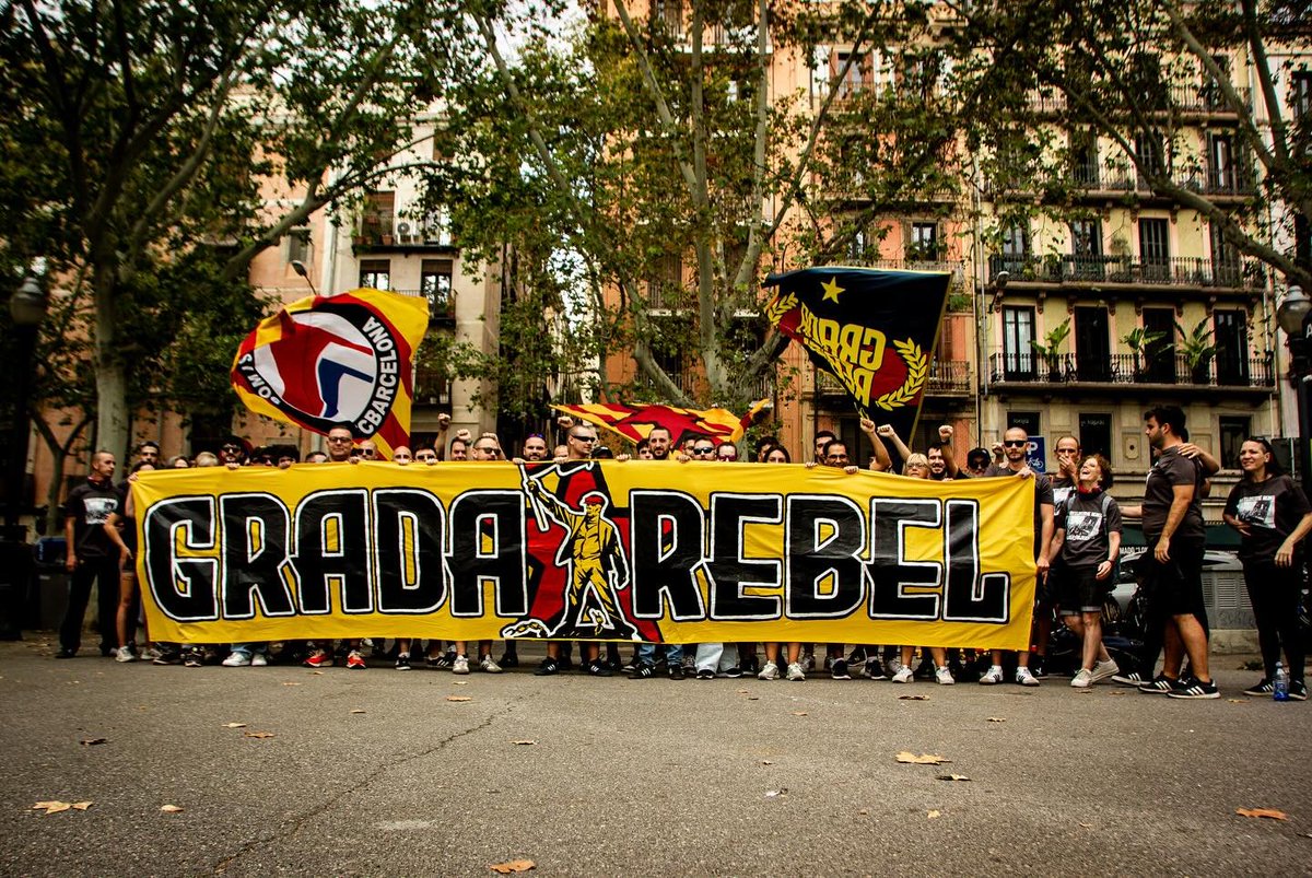 Antifa_Ultras tweet media