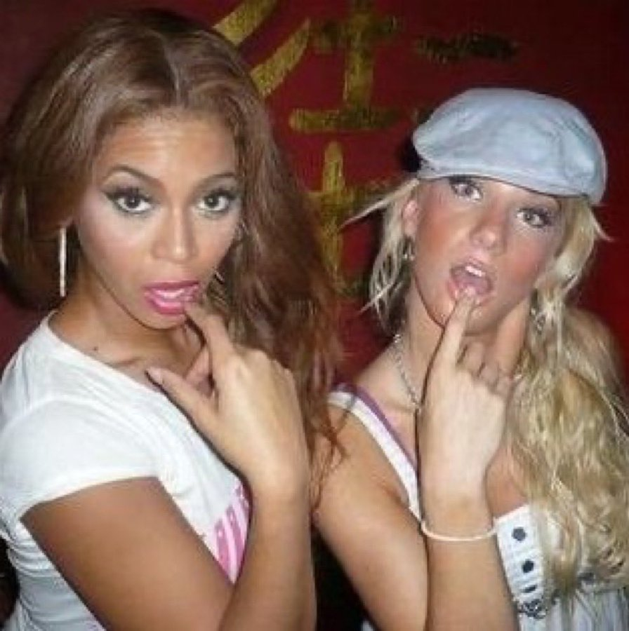 Tinder ⁷ tweet media