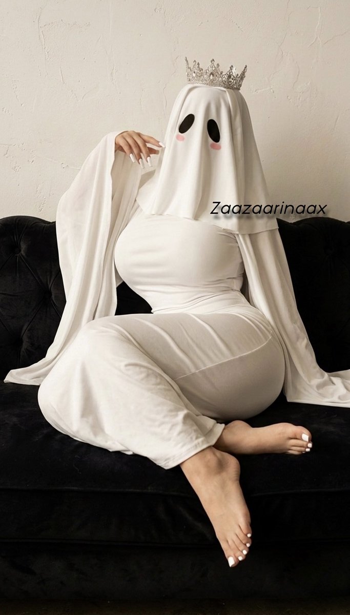 Zaazaarinaax's tweet photo. Niqabi ghost queen is here to haunt you, for all the fasts you have broken on anything other than me

MNWO ☪️ https://t.co/zqtawoYpkA