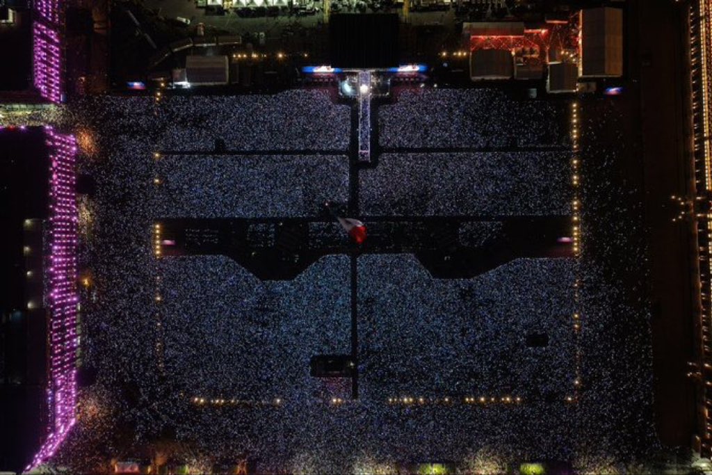 And People still think Shakira can’t fill Copacabana….