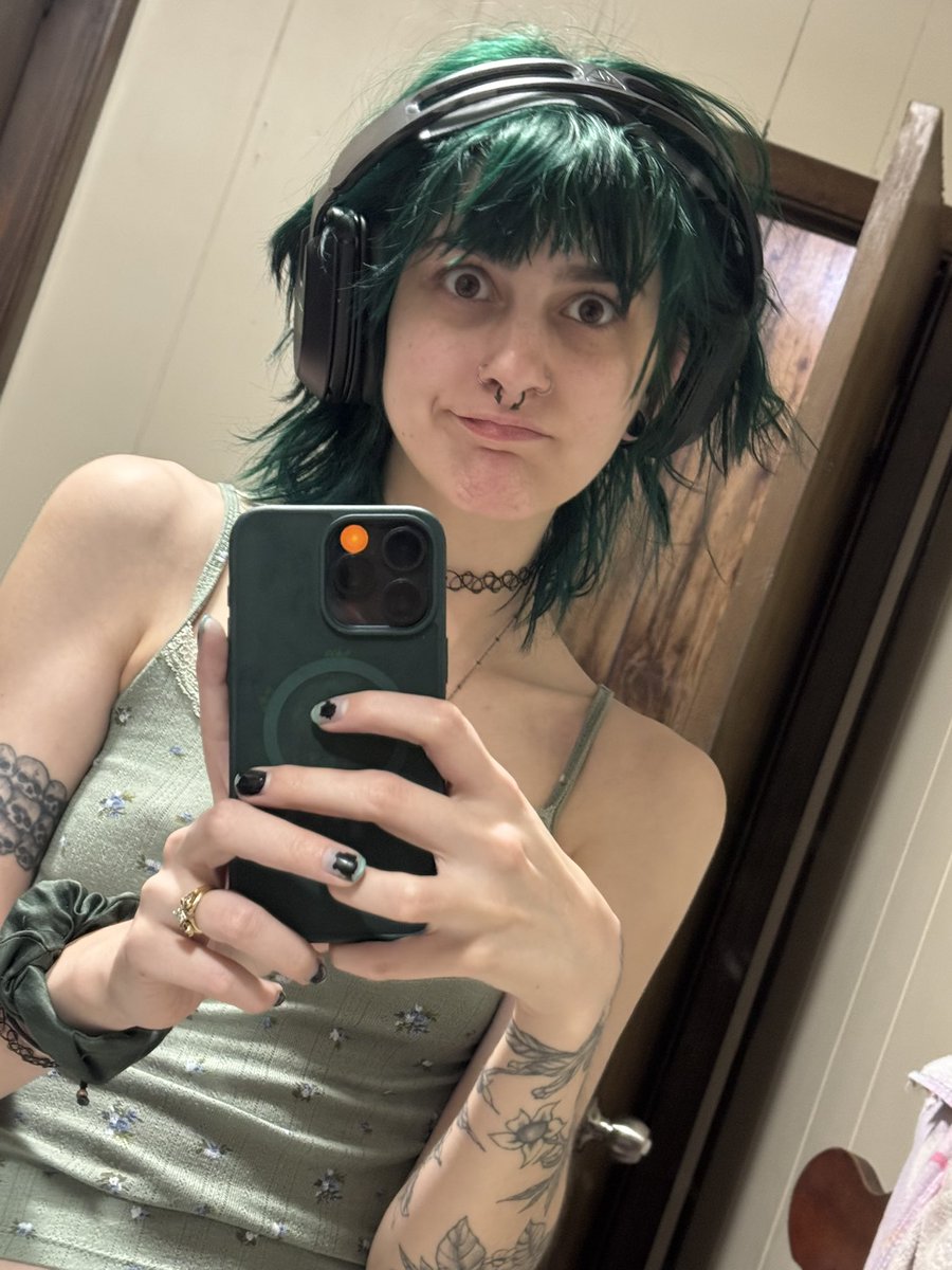 babypale 🖤 tweet media