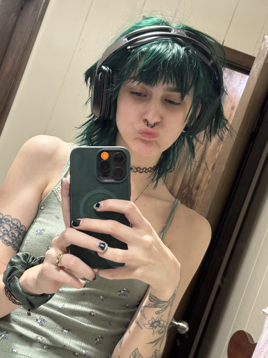 babypale 🖤 tweet media