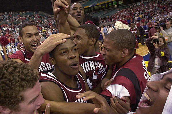 alandiseharris's tweet photo. Is SEC tournament championship worth chasing? We could end up like @TheJoeJohnson7 in 2000 π
I'll say this, id love for us to win the tournament!
I don't believe in all the we ran out of gas stuff and the undermanned stuff!
Those are excuses for not winning.
All the other good teams win their conference and play in the championship game and go on to be great.... so I don't want to hear you think we should rest them π