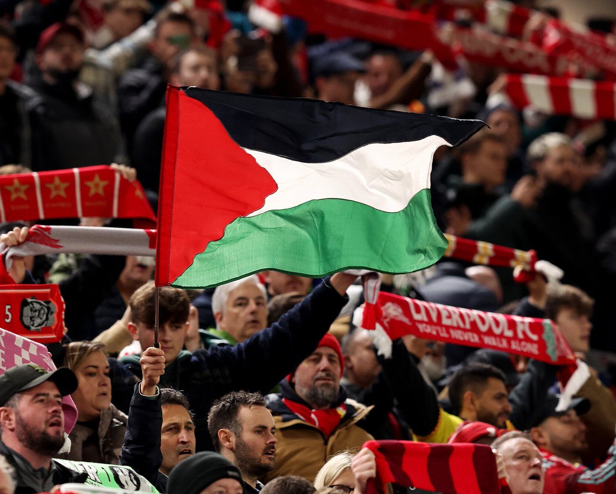 Antifa_Ultras tweet media