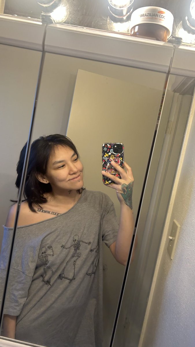 gusherxroe's tweet photo. first Monday of March 🙋🏻‍♀️ https://t.co/txbo9y1JAj