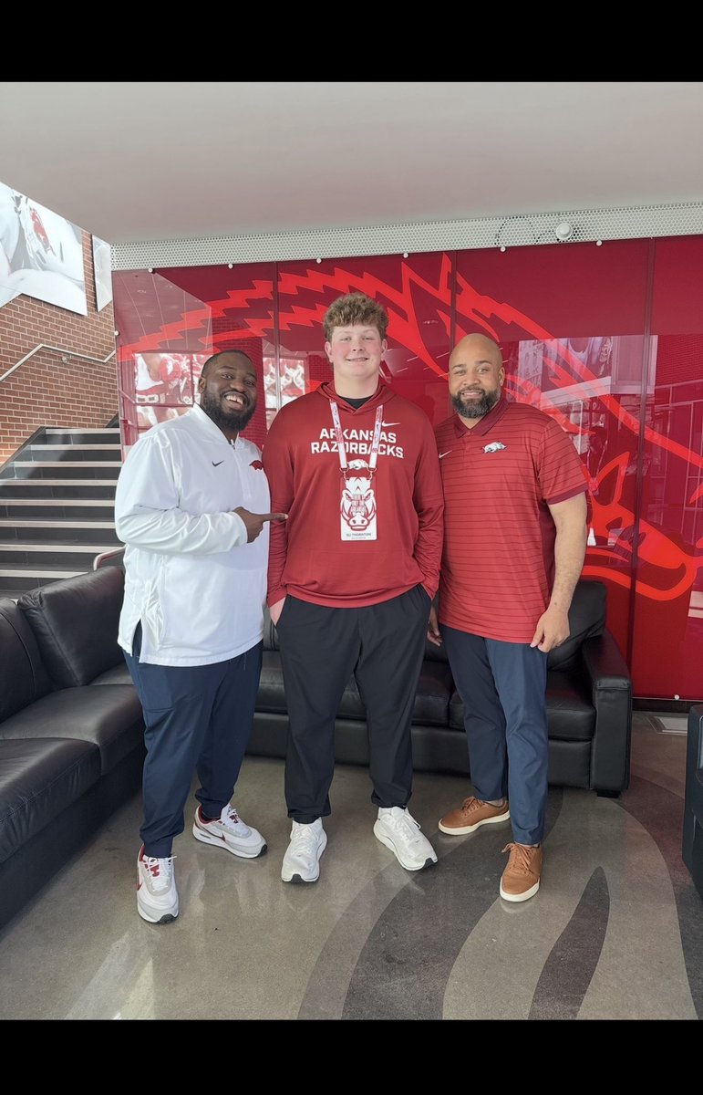 Eli Thornton tweet media