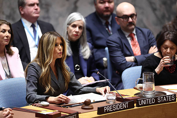 OnlyMelaniaTR's tweet image. The #FirstLady stressed the imperative of respecting knowledge to foster durable peace: “Enduring peace will be achieved when knowledge and understanding are fully valued within all societies” explained #MelaniaTrump ❤️