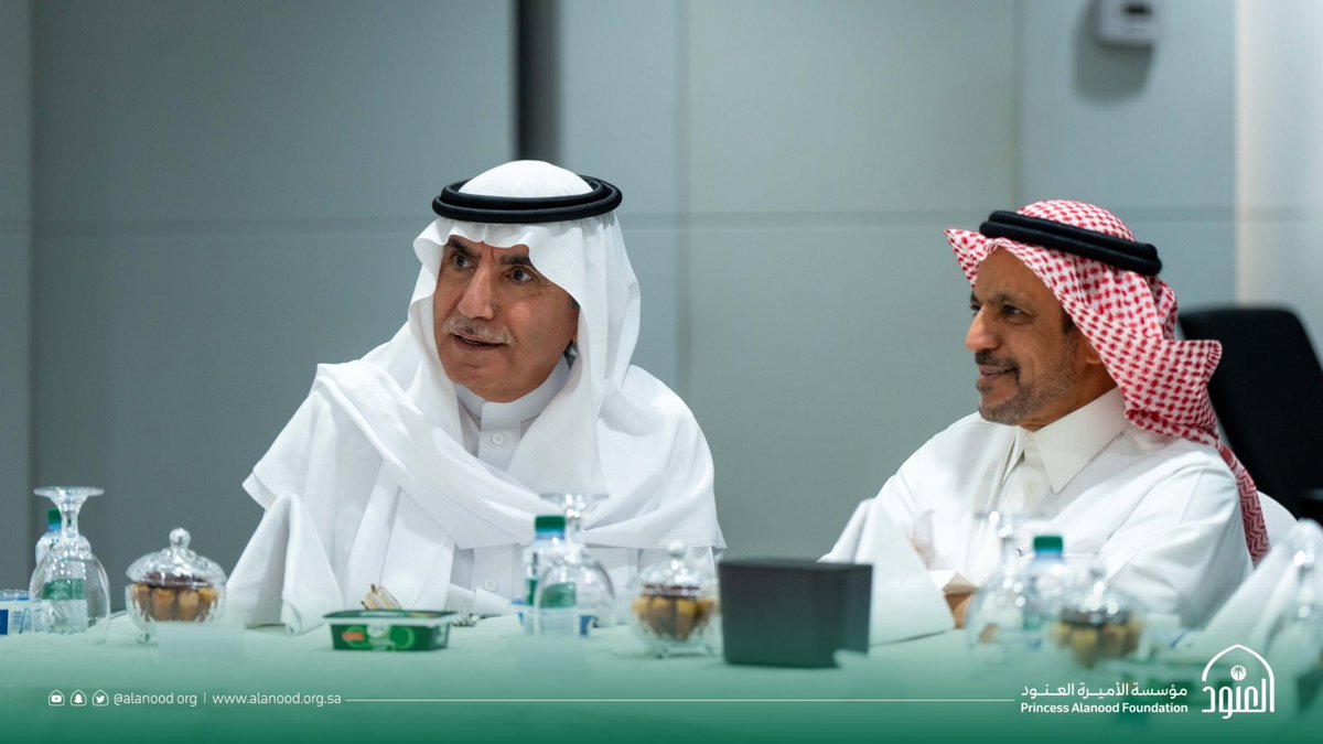 AlanoodOrg's tweet photo. أقامت مؤسسة الأميرة العنود إفطارًا لمنسوبيها في أجواء رمضانيةٍ مفعمة بالسكينة، حيث جسّد اللقاء روح الألفة وعزّز قيم الترابط في هذا الشهر المبارك. 🌙

#مؤسسة_العنود https://t.co/NH7eZQzkGp