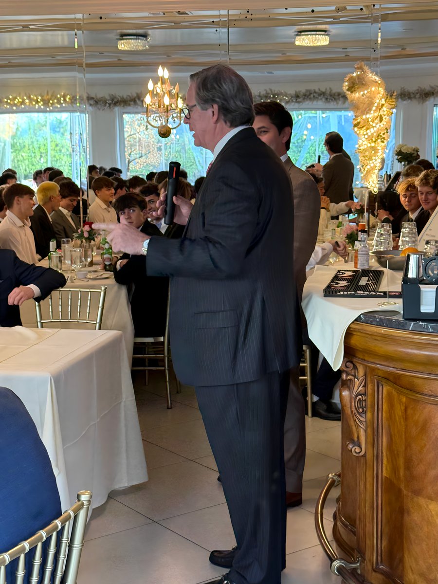VentureHQ's tweet photo. We recently learned Russ Keene, Senior Communications Advisor for ENGIE North America, and Tim Lineberger are fraternity brothers. The two were honored to speak to members of the Chapman University chapter of Pi Kappa Alpha and share their experiences as alumni. https://t.co/05bKb70b5U