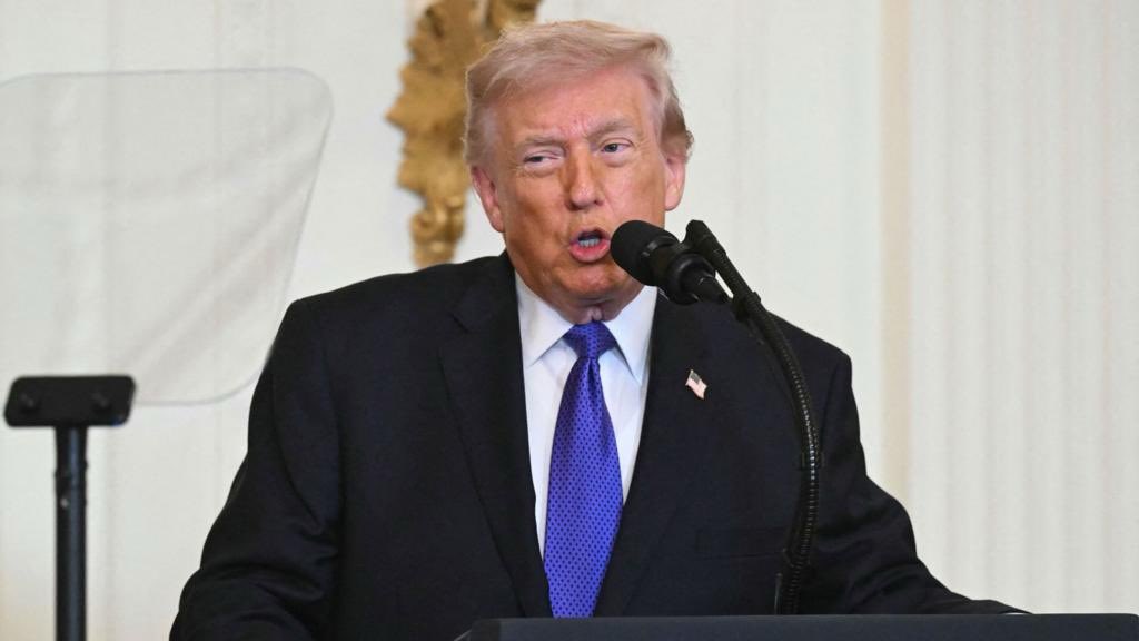 Breaking News tweet media