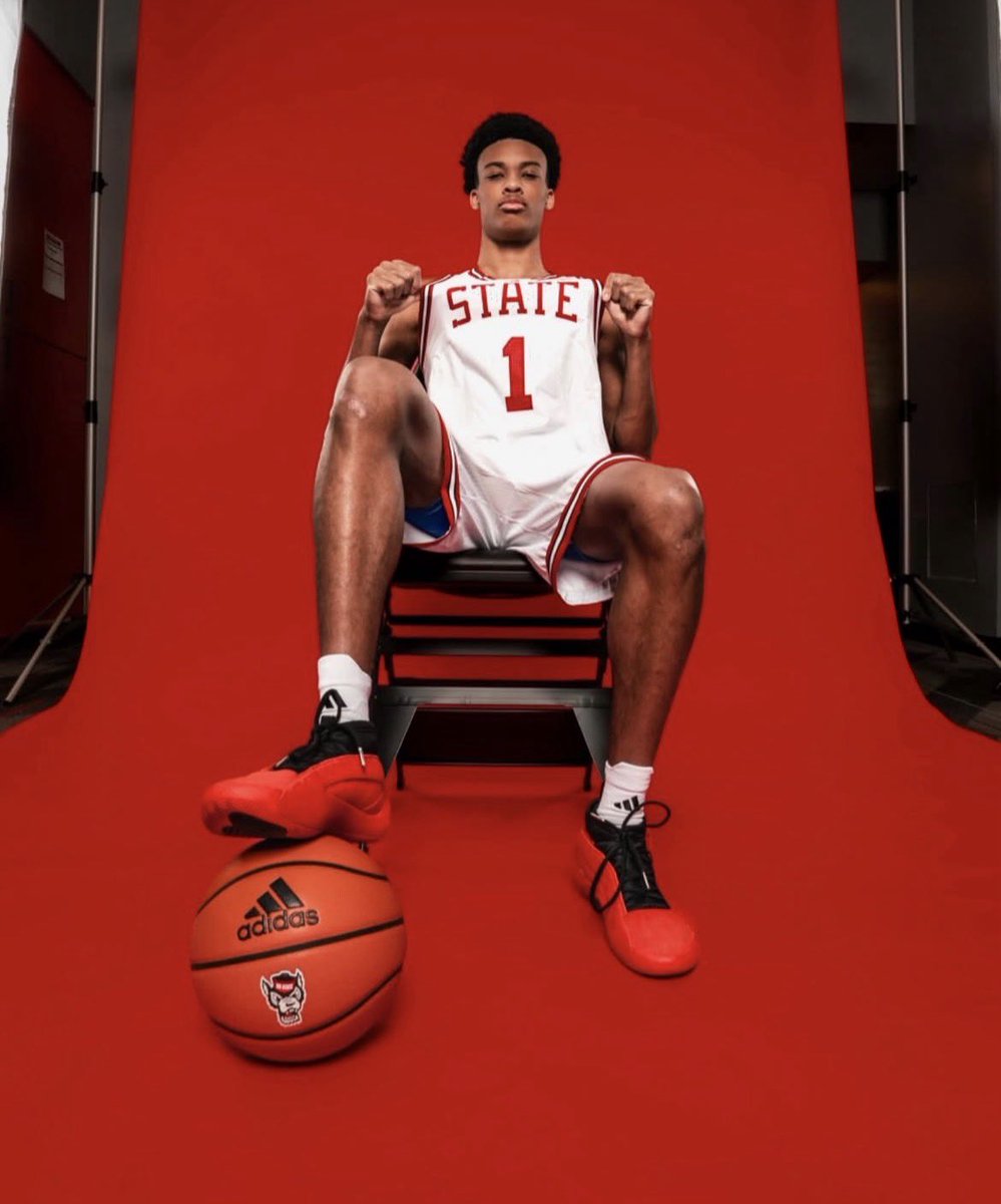 fleischman_noah's tweet photo. First look at 5⭐️ SG Ryan Hampton during his NC State official visit.

The DME Academy standout is the No. 3 overall player in the 2027 class. https://t.co/Yojl0uP8jI