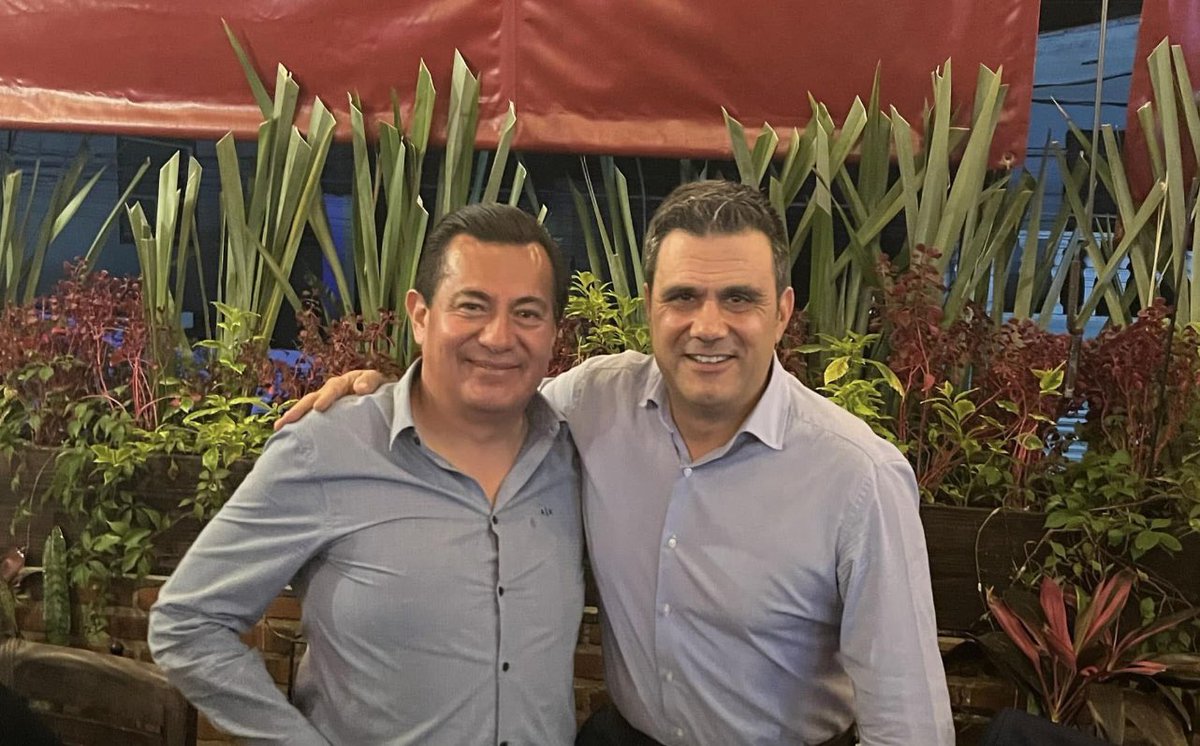 Feliz Cumpleaños mi estimado <a href="/Stortoni_S/">Stefano Stortoni</a> que sean muchos años más de vida, salud y éxito!!! Los mejores deseos mi estimado Cónsul. Fuerte Abrazo