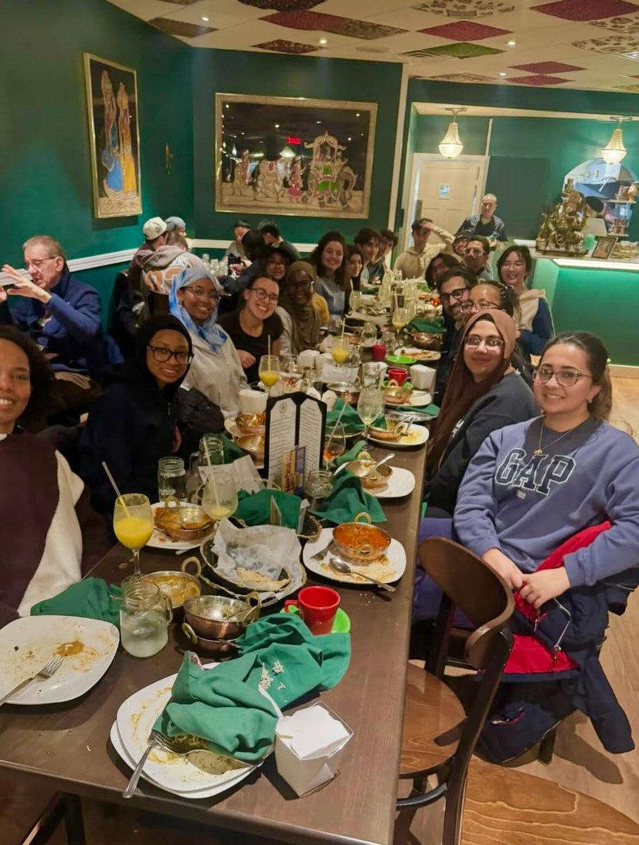 BombayMahal tweet media