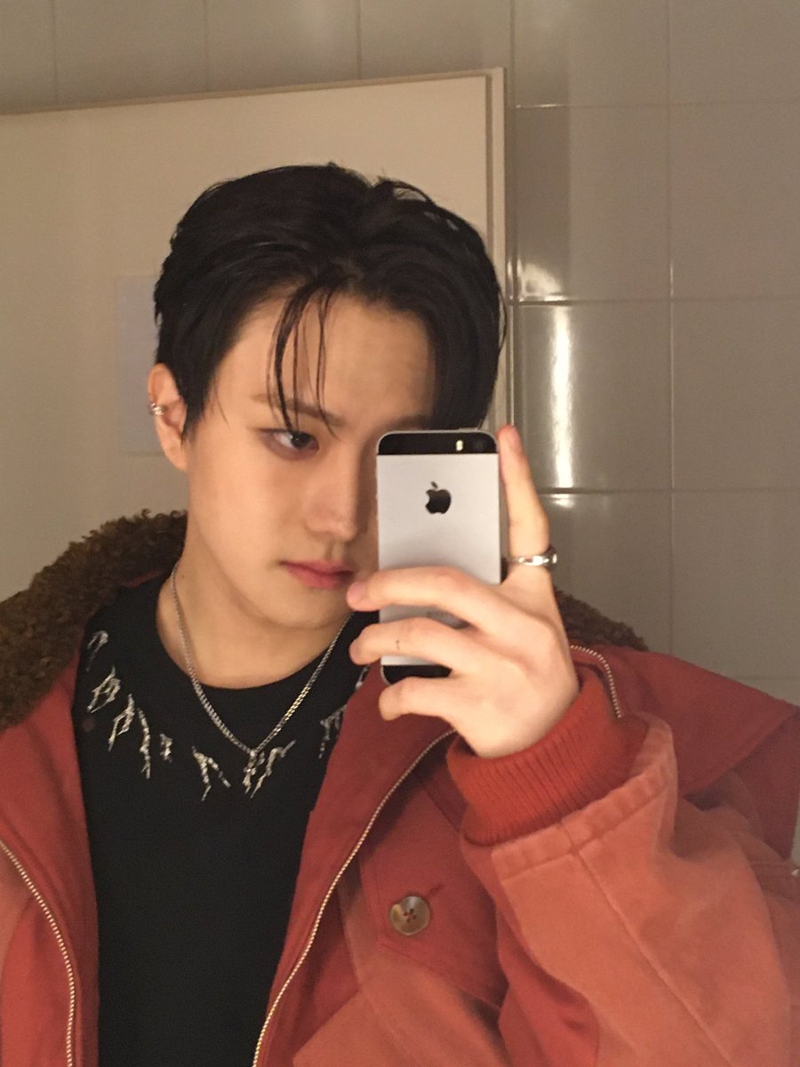 b3ll6 🐾 tweet media