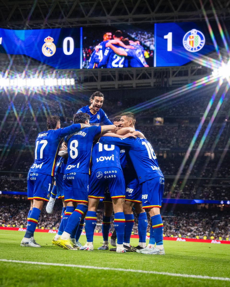 juandycintas's tweet photo. Esto es nuestro @GetafeCF de Don José Bordalas,equipo,entrenamientos,afición,unión,familia,es fútbol, papa!!!! Y Angel Torres que poco le reconocemos méritos. https://t.co/Y7EBoEkG2d