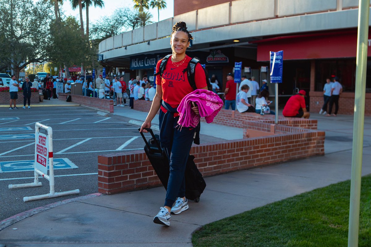 ArizonaWBB's tweet photo. Next Stop: Kansas City 🐻⬇️ https://t.co/UPFSbVEdvz