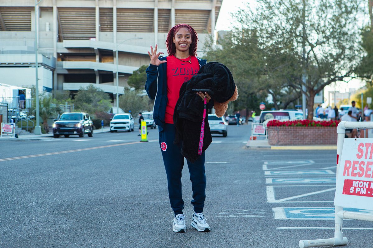 ArizonaWBB's tweet photo. Next Stop: Kansas City 🐻⬇️ https://t.co/UPFSbVEdvz