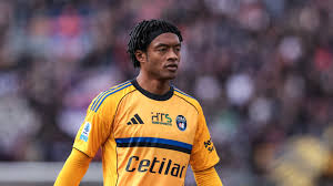 5⃣5⃣0⃣ partidos oficiales jugados en Europa alcanzó Juan Guillermo Cuadrado en 17 temporadas consecutivas desde 2009/2010.

🇨🇴 Único jugador colombiano con más de 500 encuentros disputados en toda la historia del fútbol profesional europeo.

Para los 600 partidos ¿alcanzará ?
