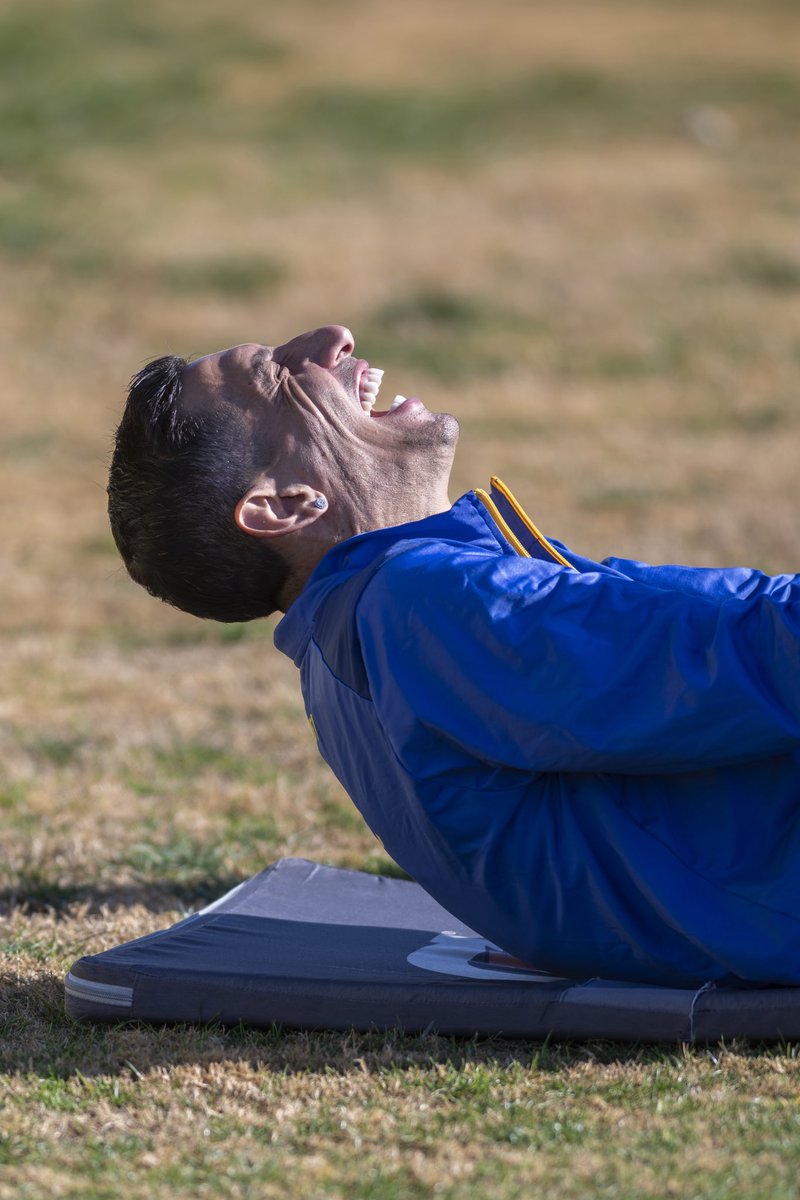Ganandole el medio a Ibarra jajajajaajja