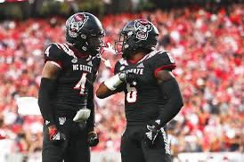 braylen_bedford's tweet photo. Blessed to receive an offer from @PackFootball @CoachCwarren @ReggieBuchanan @mahazub @LawrencHopkins @JoeMento @coach_tko @CoachMcCannJSG  @BuckFitz @Hunter_DeNote @jaxon_rose8 https://t.co/dRQAj9XrsB