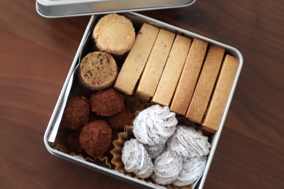 sweeeet9023's tweet photo. 一番好きなクッキー缶🍪

#クッキー缶に魅せられて
#cottaフォトコンテスト https://t.co/tO0pbeX0Hc