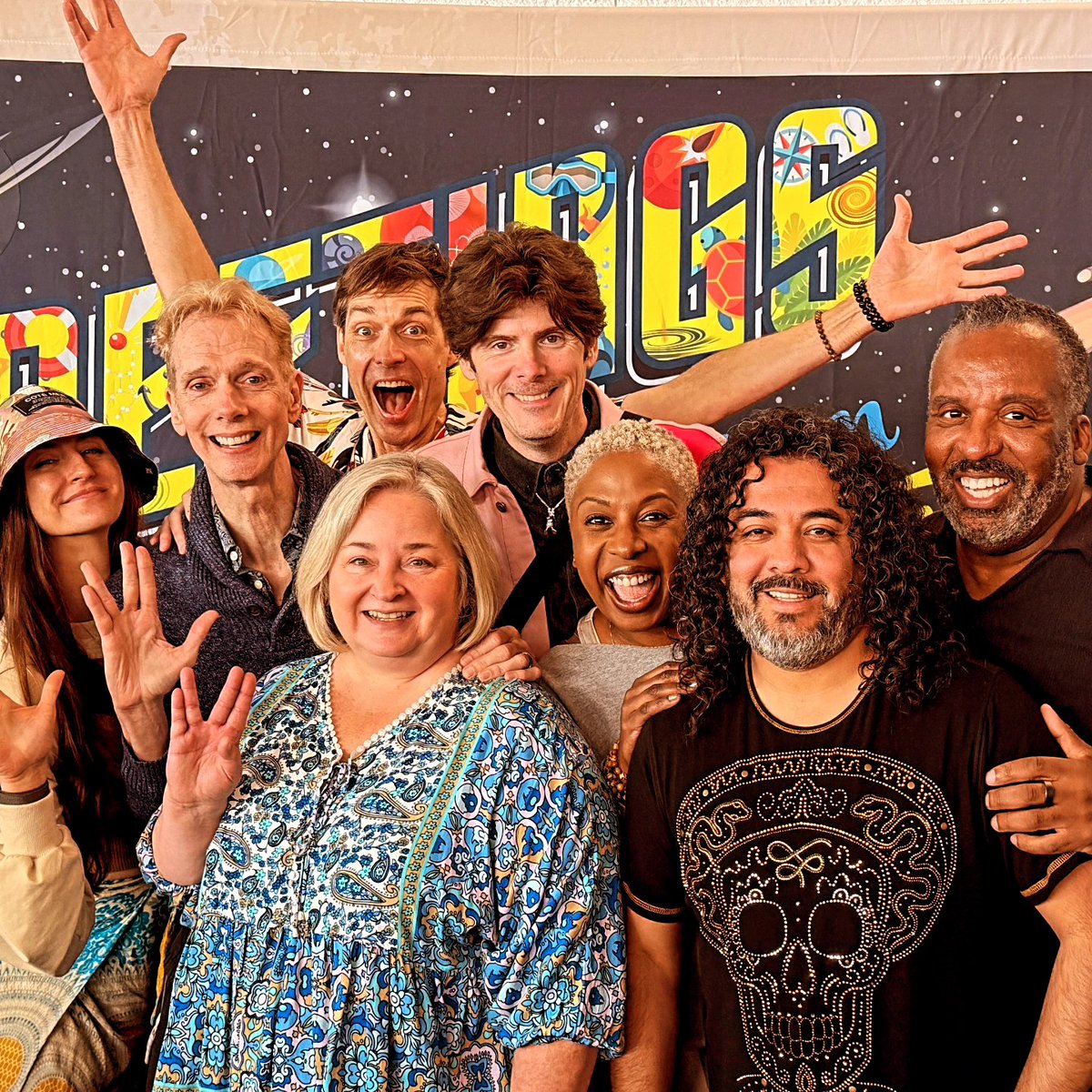 TheREALRavenD's tweet photo. What an incredible Un-Conventional Voyage! 🖖🏾🛳💕✨️
Back on dry land and feeling all the feels from a most remarkable time! To all of the AMAZING fans - I love you to the moon and stars and absolutely cannot wait until next time! 🖖🏾🛳🥰💕 https://t.co/GoWxatvBXb
