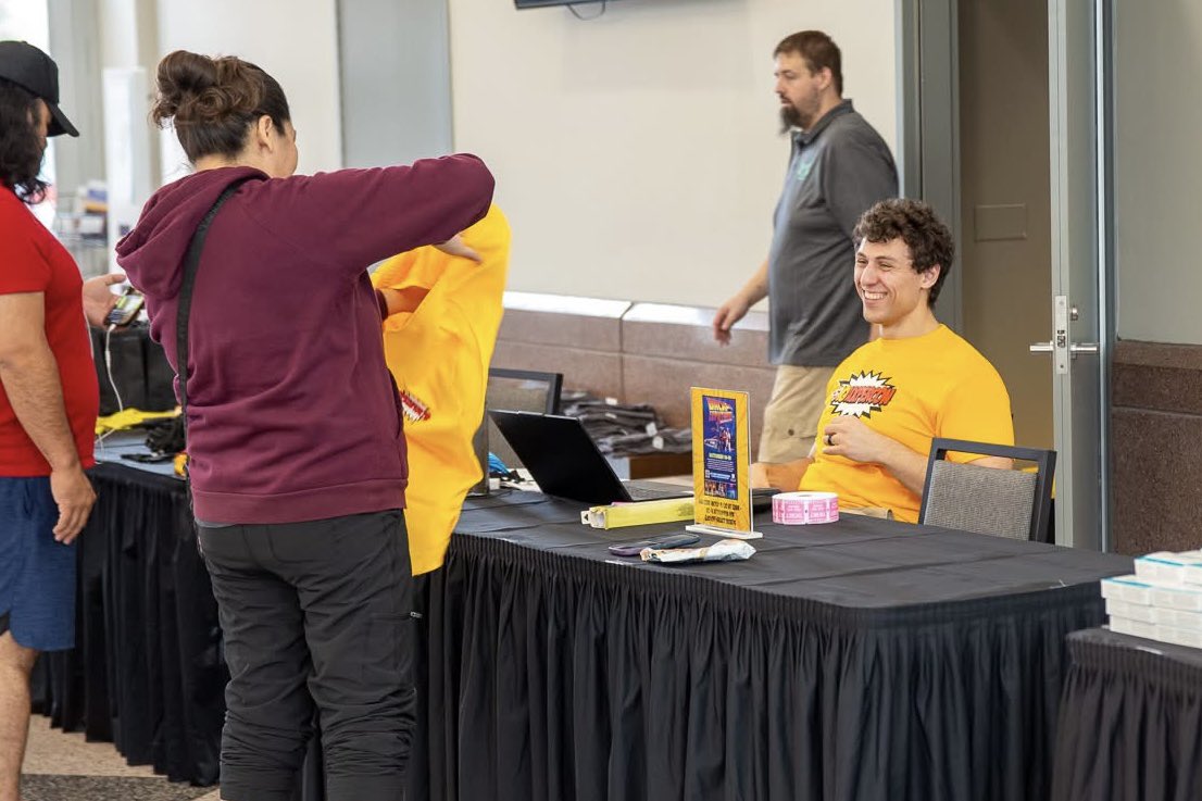 SiouxperCon tweet media