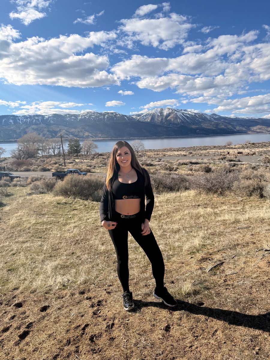 Meetasiafoxx tweet media