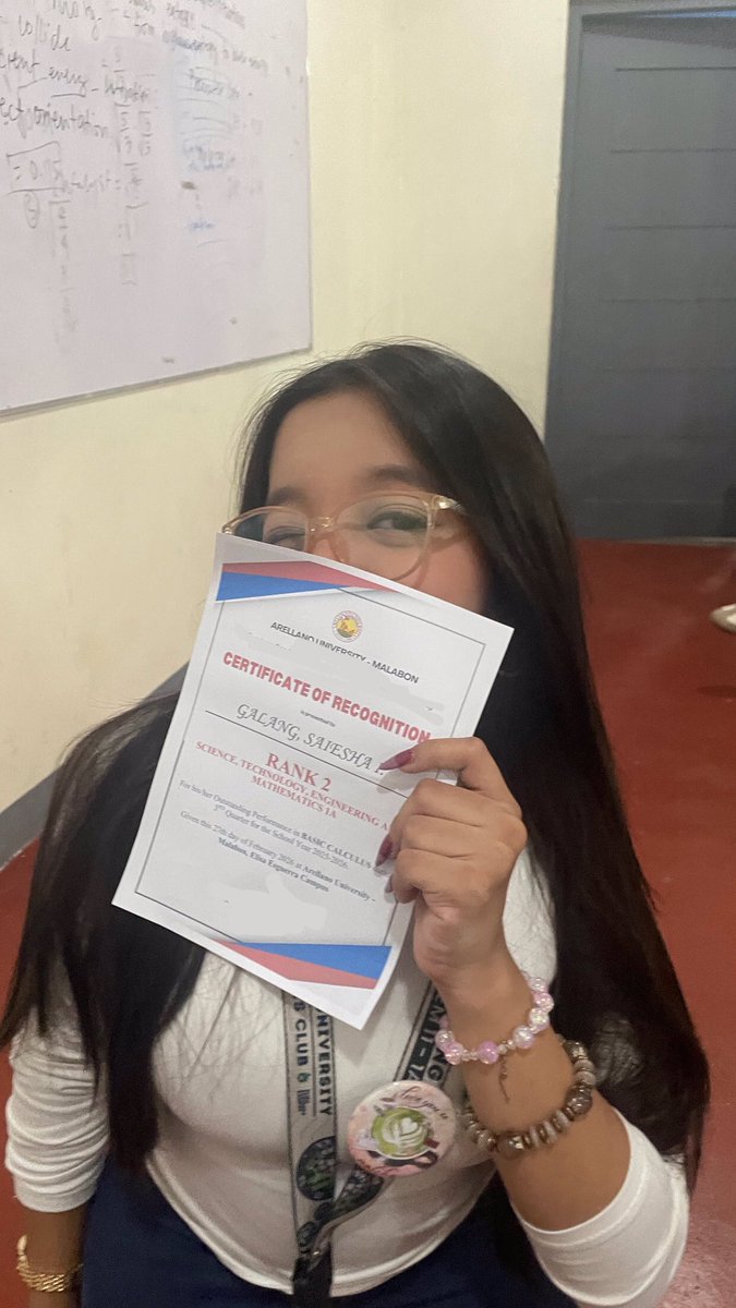 chachabears's tweet photo. uhmm… sabi kasi ni moma @beabinene mag aral raw ng mabuti hehe thanks for being my inspiration :33 ILY https://t.co/0T0iZCNiF4