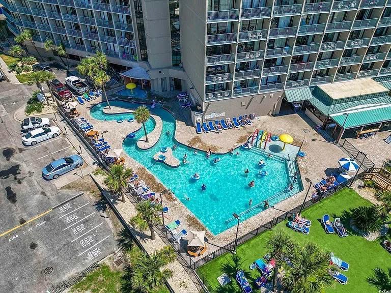 AlysiaStern's tweet photo. FOR SALE 3bed 2bath ocean view condo in Sand Dunes #MyrtleBeach unit 804. #MotivatedSeller. Contact Jordan Cummins at  Innovate Real Estate 
Ocean Views and tons of pools, beach front buildings for daycation vibes. #SouthCarolina https://t.co/LF3PotOIth