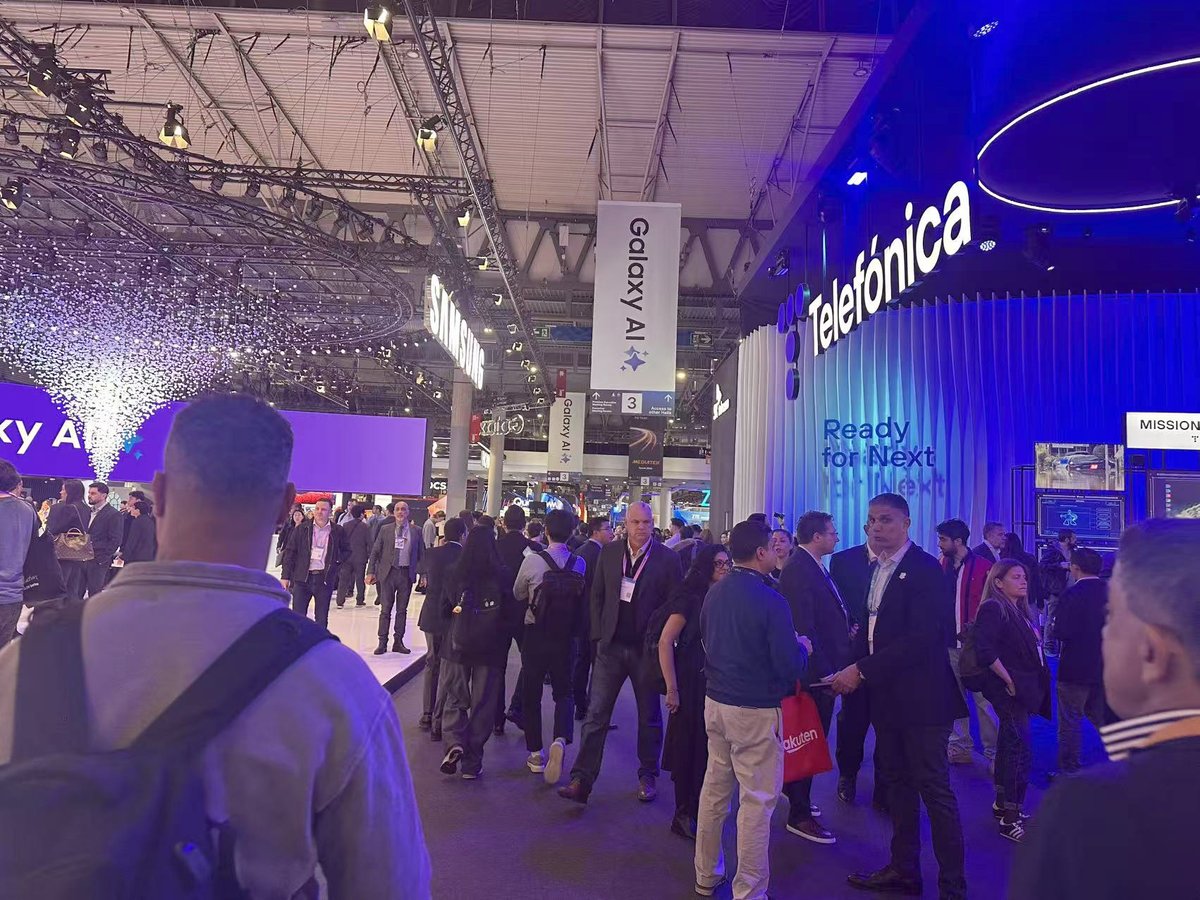 GOIPGroup's tweet photo. Where will connectivity take us next? 🚀

We are at #MWC26 to find out.

Our mission: Accelerate our role as the most trusted connector—of people, business, and society.

If you are here shaping the future of tech, let's connect.

#MWCBarcelona #FutureTech #B2B #Telecom https://t.co/e4KLaZhg0l