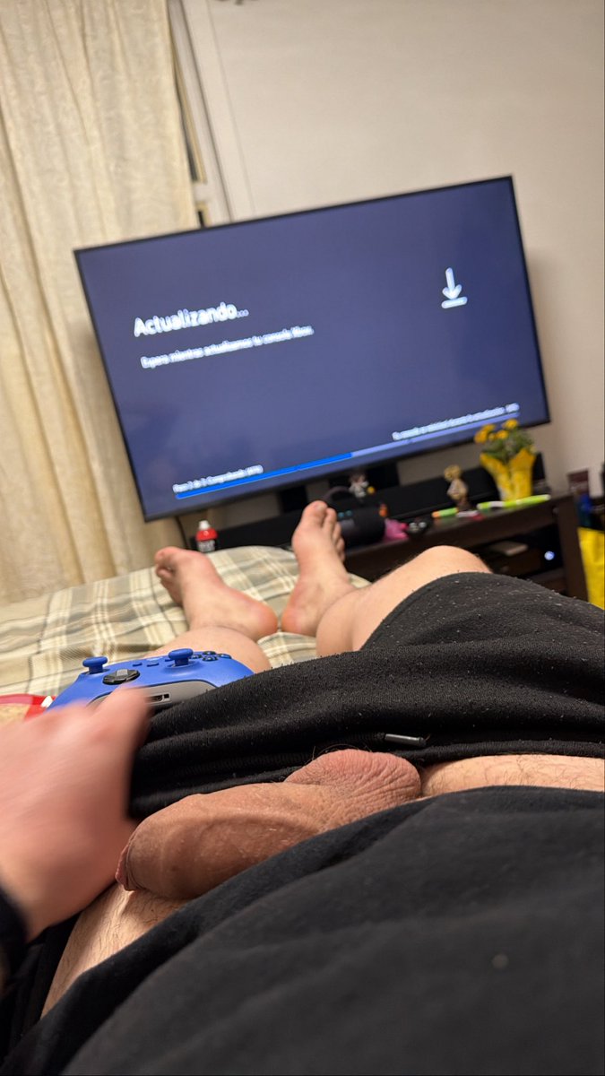 Patto0498's tweet photo. Póngale play 🎮🥵😈 https://t.co/xA13w2j8lY