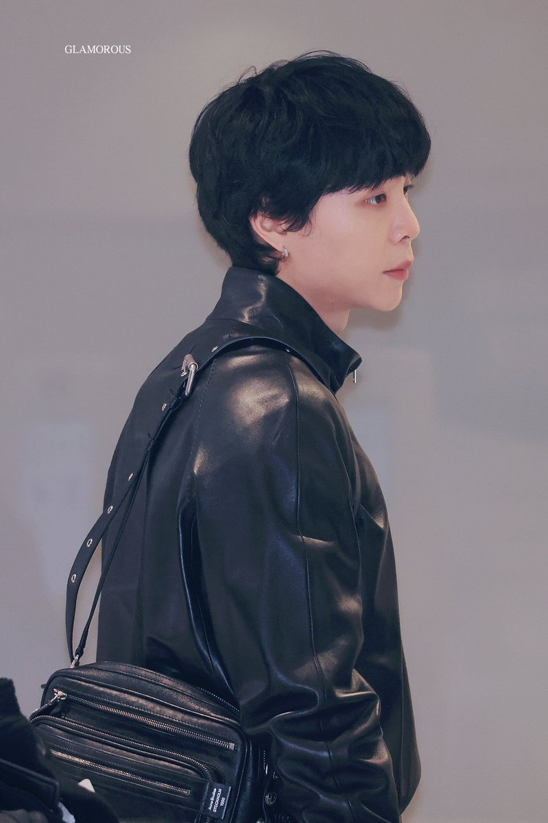 GLAMOROUS tweet media