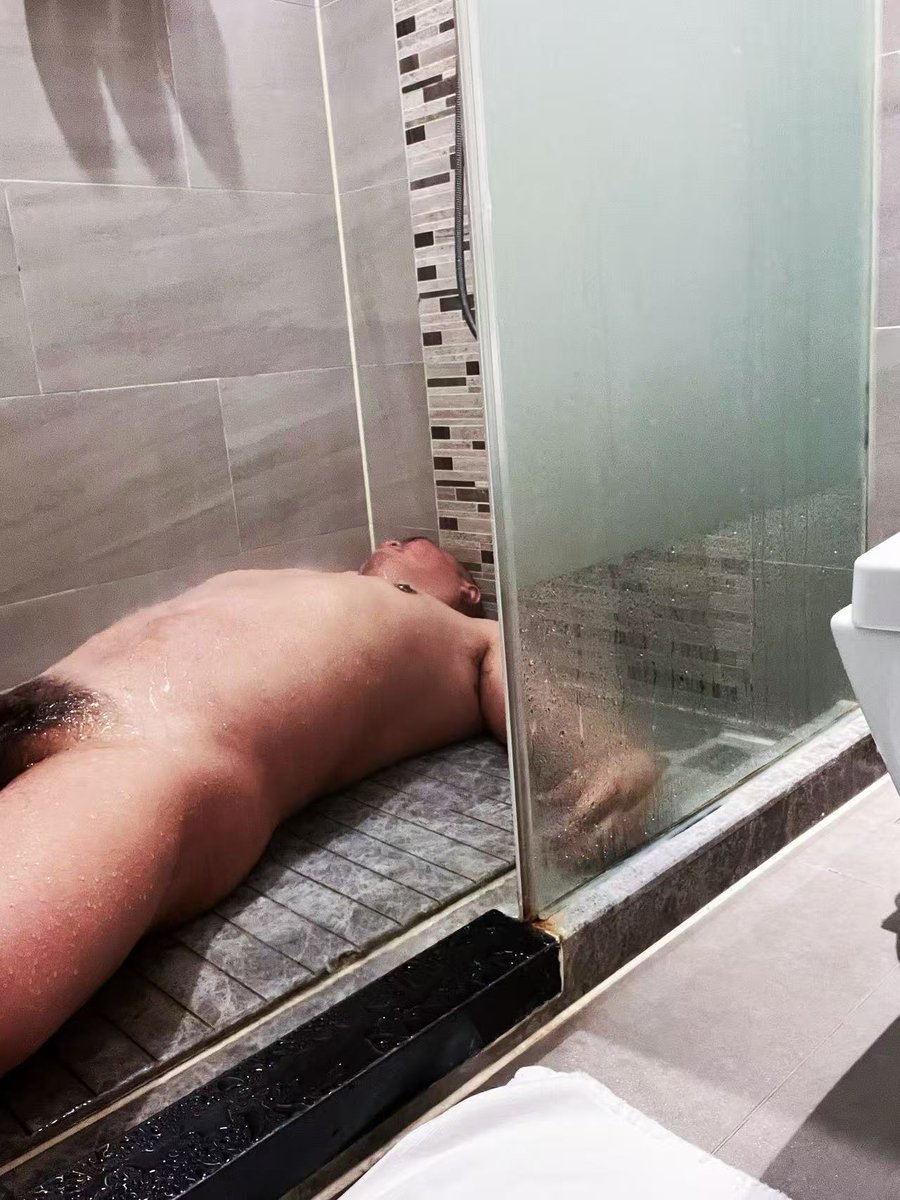 Stingbear tweet media