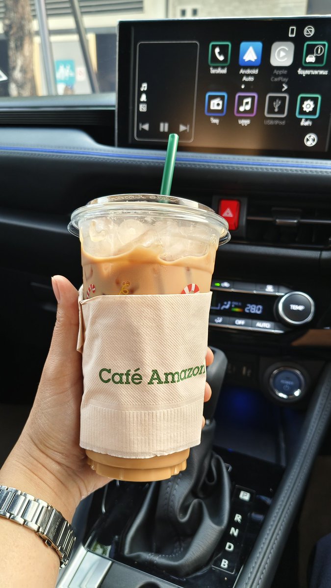 zappppp88's tweet photo. ☕เติมกาแฟแล้วไปต่อ🚙 #lovecoffee #lovedriving #wlw #ชอบผู้หญิง 🌷🌷 https://t.co/RVcTXYFraC