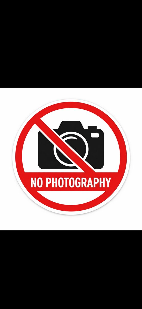 التصوير اكبر خطر على مجتمعك ودولتك .. ابتعدوا عن التصوير

حمايتك لوطنك بالسكوت فقط .. قد تكون أنت أكبر خطر على وطنك وأنت لا تعلم.

 #التصوير_يخدم_العدو