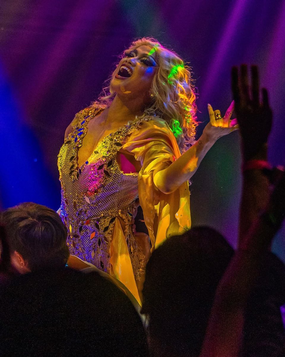 🛎️📱BRIGIDING NEW IG POST

"Last show was definitely the “Brightest” and the “Best” birthday show of my life. ✨

Thank you for showing up for me. For growing with me. For believing in this crazy drag dream." 💖

📸 view full set: instagram.com/p/DVZ5cPEE2mK/…