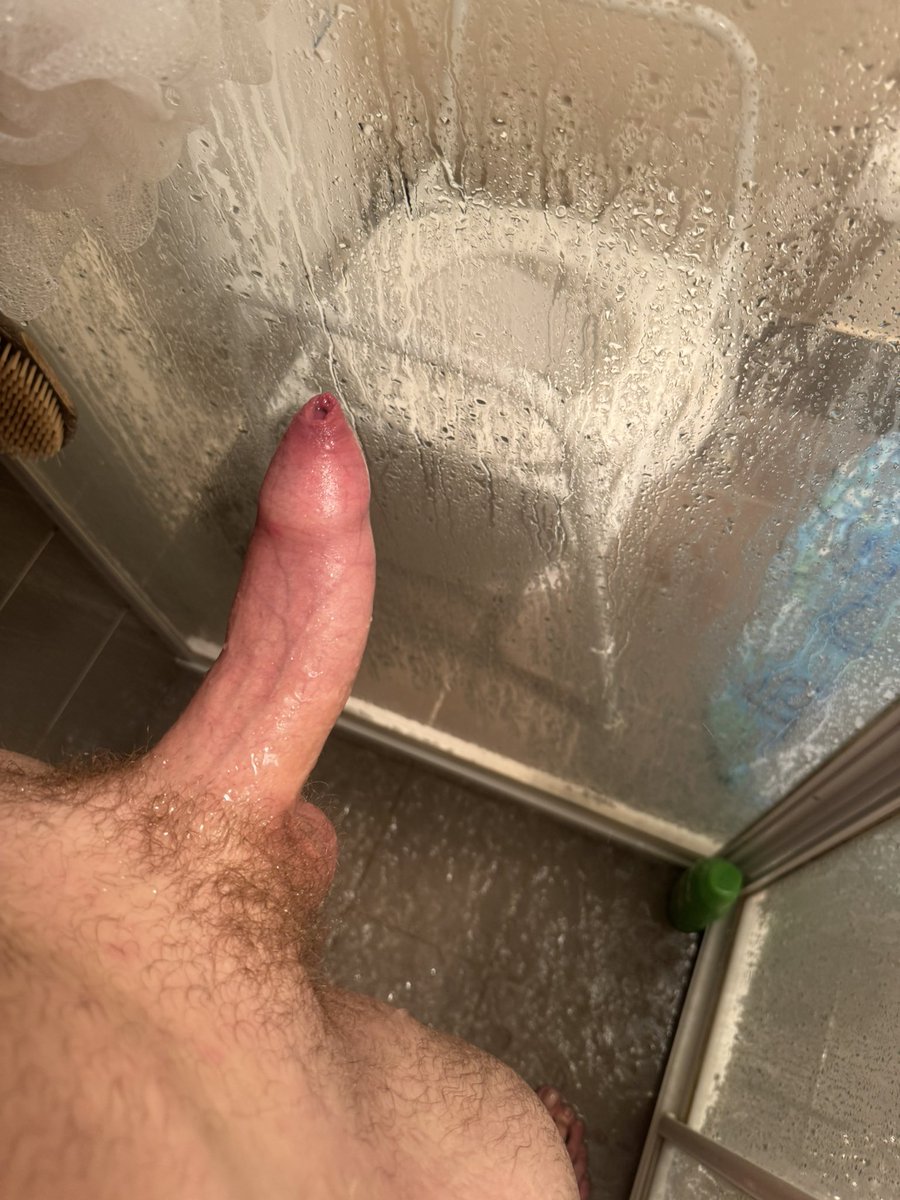 The Barefoot Bogan (18+) tweet media