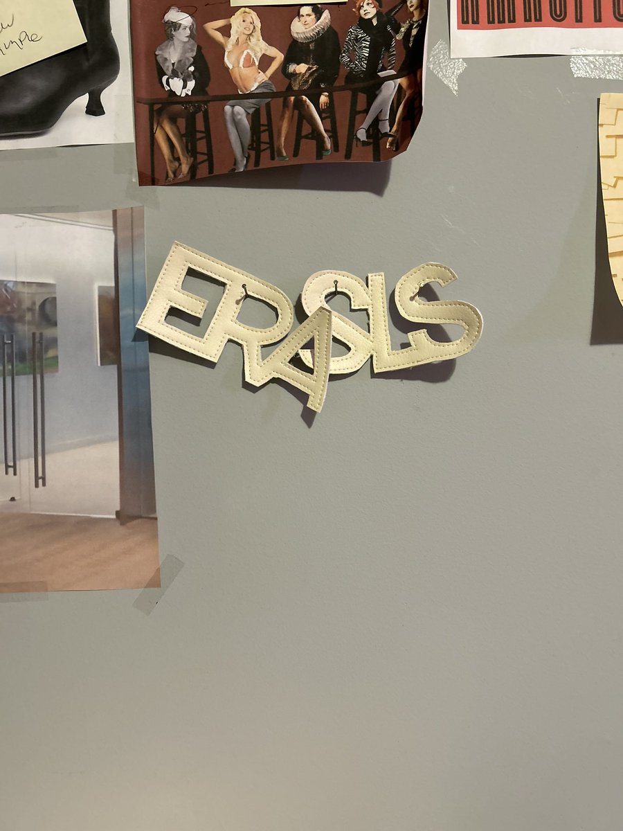 blackIrishgabe's tweet photo. eraselis ERASLS flats by me https://t.co/FlQ81VXJGP