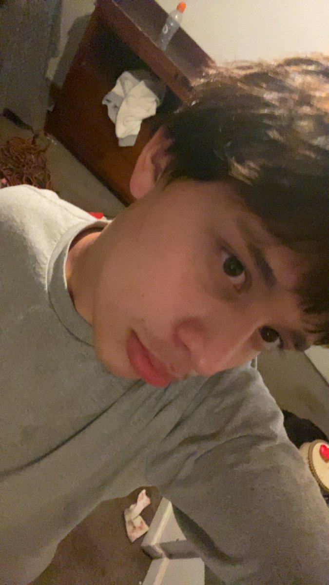 eett_ett's tweet photo. wtw hmu 😚 https://t.co/Gff0Dv2DXL