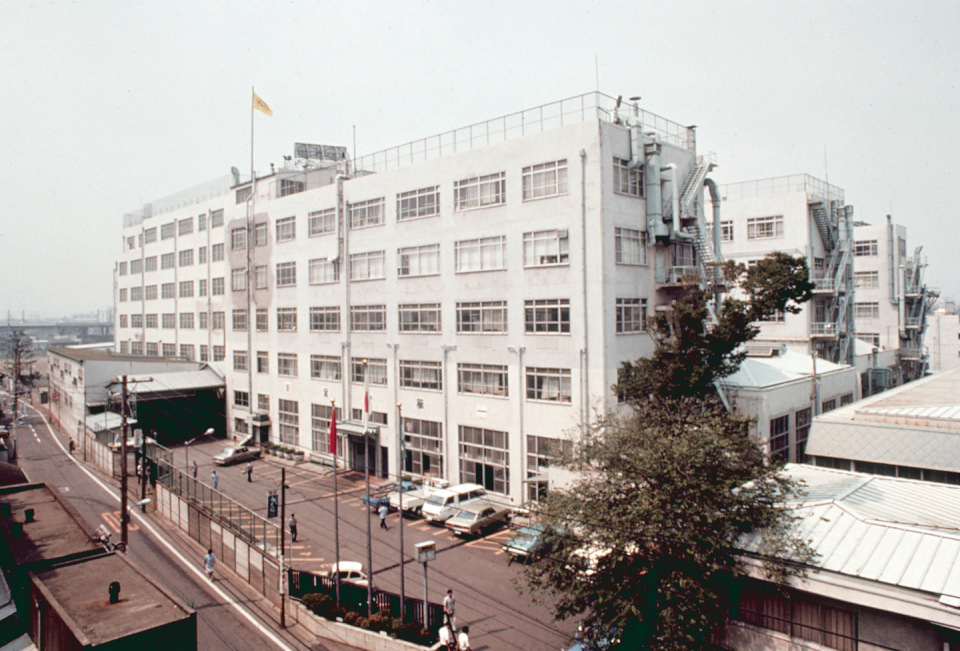 ニコン ブランド tweet media