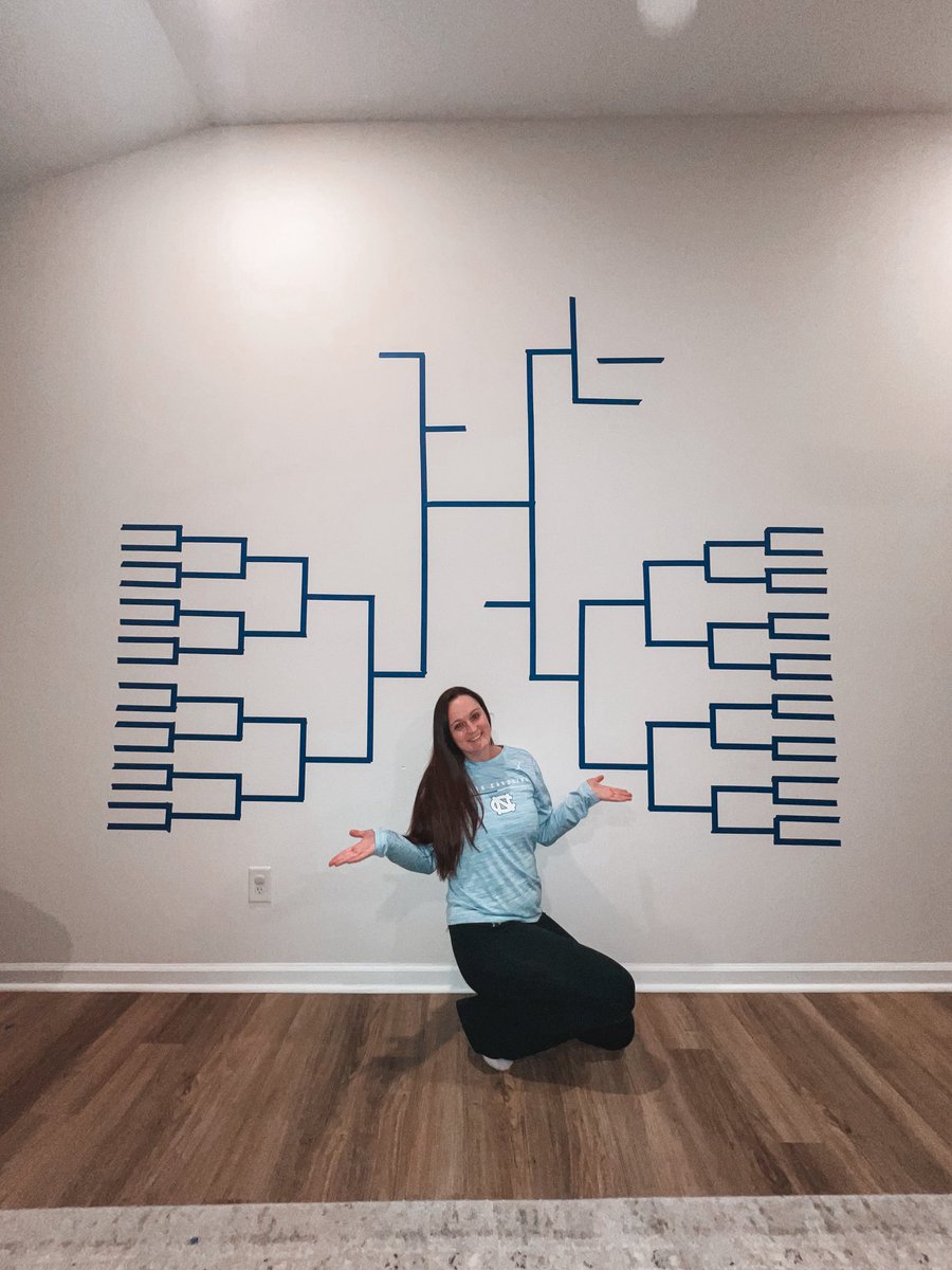 tayallsmith's tweet photo. @MarchMadnessMBB giant bracket on my living room wall ⏳

@TheAndyKatz @espn @NCAA 

#marchmadness #basketball #espn #bracketology #bracket https://t.co/hsx8aKPSxT
