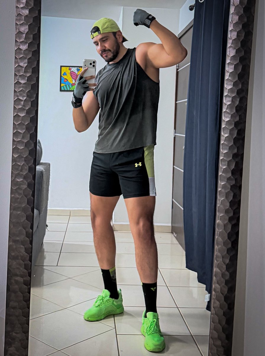 MEDzquino tweet media